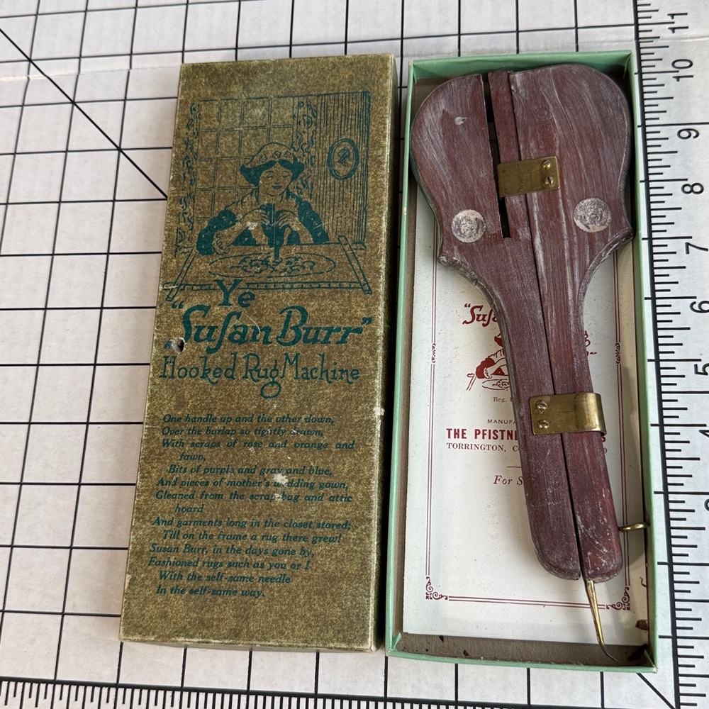 Vintage Susan Burr Hooked Rug Machine Kit w Box Booklet Pfister CT 1920s Craft